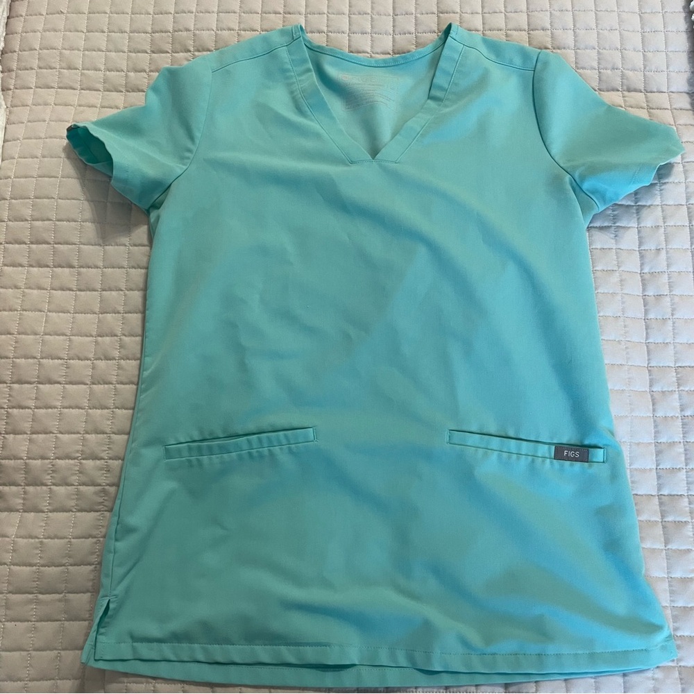 Figs Three Pocket Casma Scrub Top